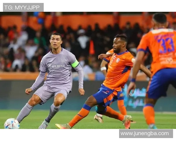 C罗亚冠赛场遭遇逆转被爆冷却仍获最佳球员提名引发热议