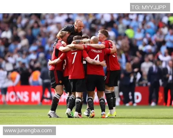 转会风云12利物浦射手或以降价加盟意甲冠军曼联老将拒绝沙特诱惑继续留队